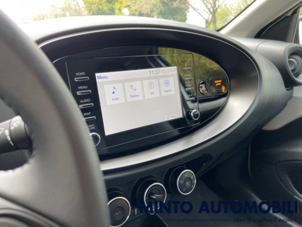 Toyota Aygo X 1.0 Lounge Air 72cv s-cvt (11)