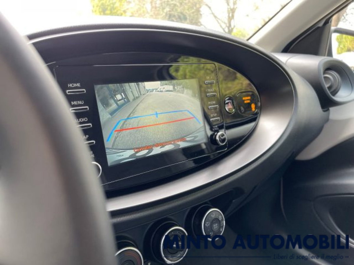 Toyota Aygo X 1.0 Lounge Air 72cv s-cvt (13)