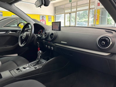 Audi A3 1.6 TDI 116 CV S tronic Sport (12)