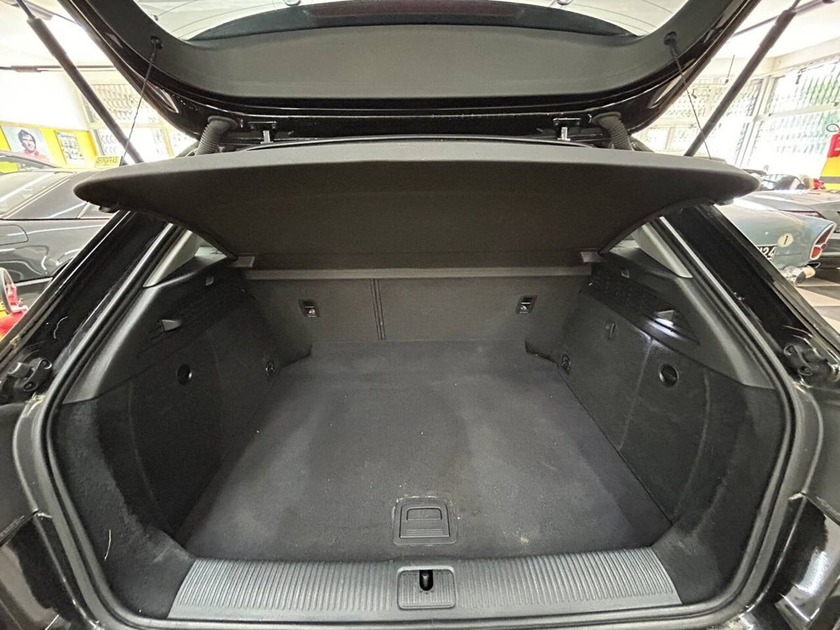Audi A3 1.6 TDI 116 CV S tronic Sport (7)