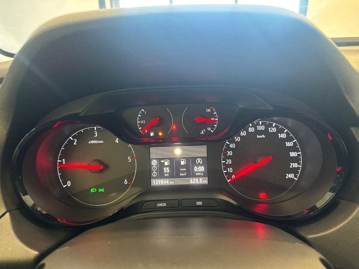 Opel Grandland X 1.5 diesel Ecotec Start&Stop Advance (14)