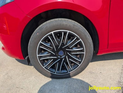Lancia Ypsilon 1.0 FireFly 5 porte S&S Hybrid Gold Plus (8)