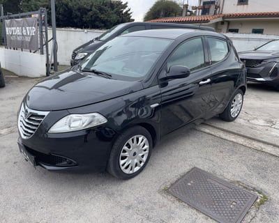 Lancia Ypsilon 1.2 69 CV 5 porte Platinum usata