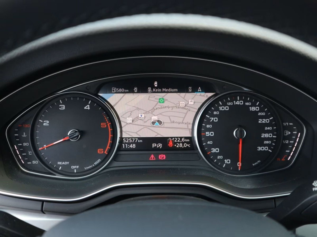 Audi A4 Avant 35 TDI/163 CV S tronic Business Advanced (12)