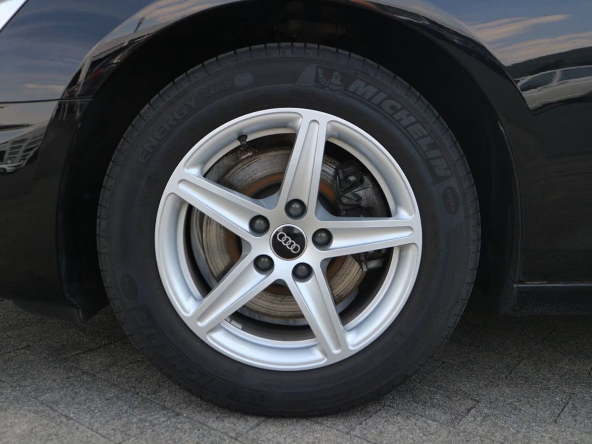 Audi A4 Avant 35 TDI/163 CV S tronic Business Advanced (6)