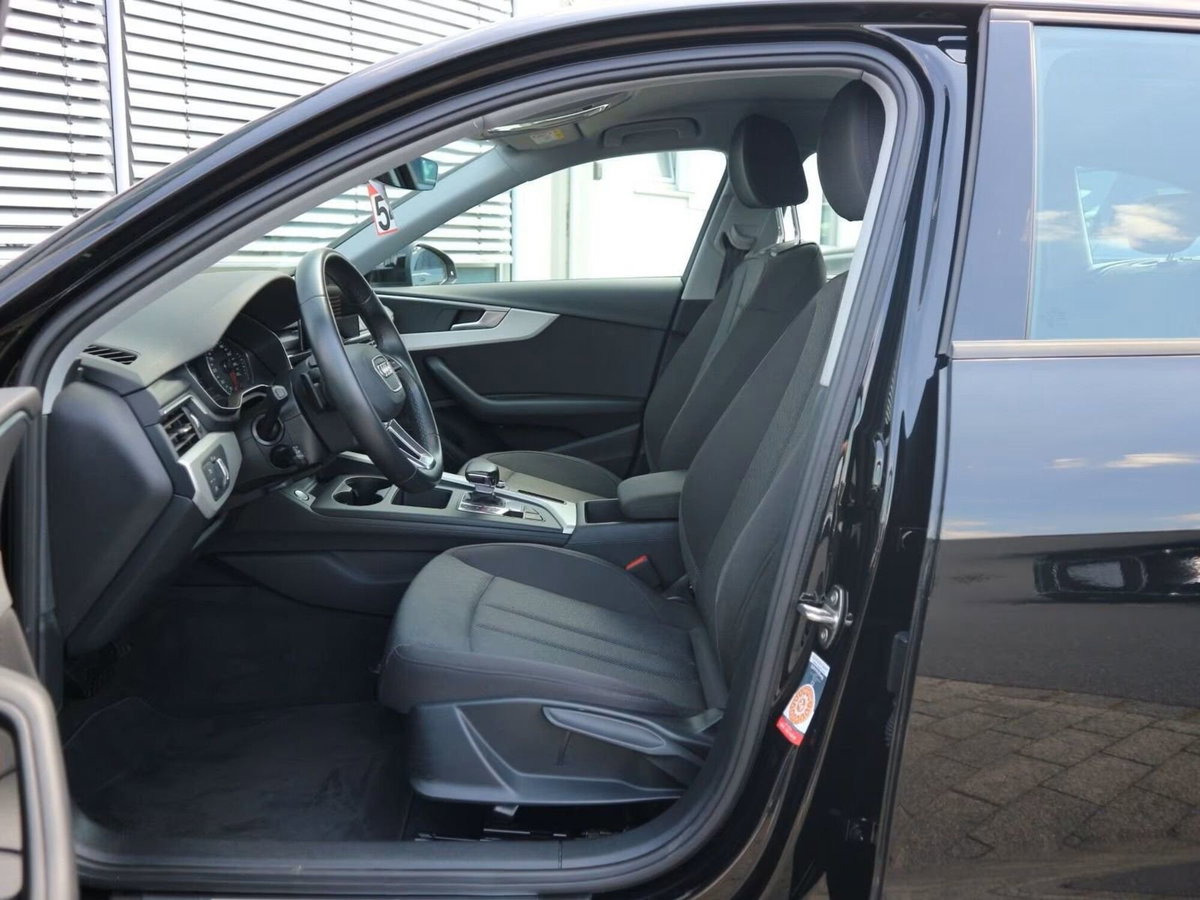 Audi A4 Avant 35 TDI/163 CV S tronic Business Advanced (7)