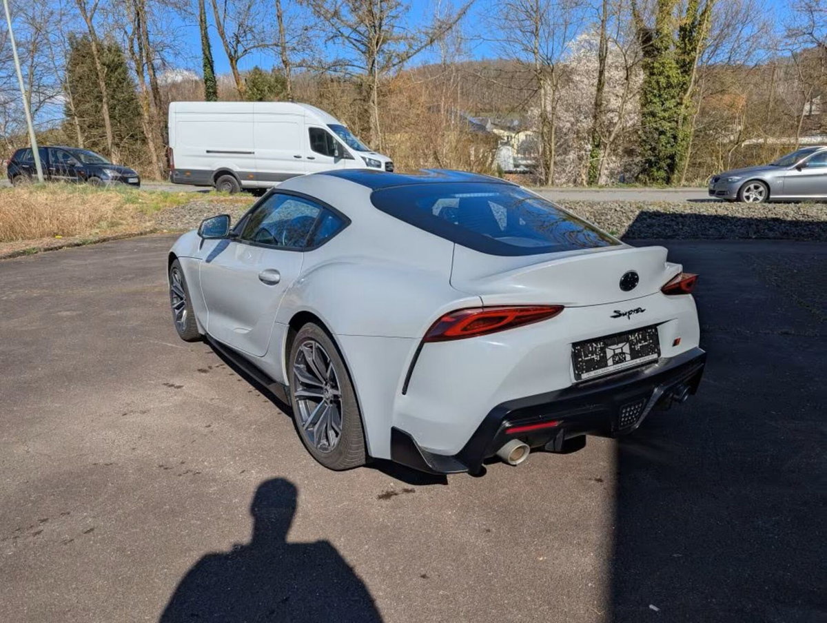 Toyota GR Supra Supra 2.0B A SZ-R (2)