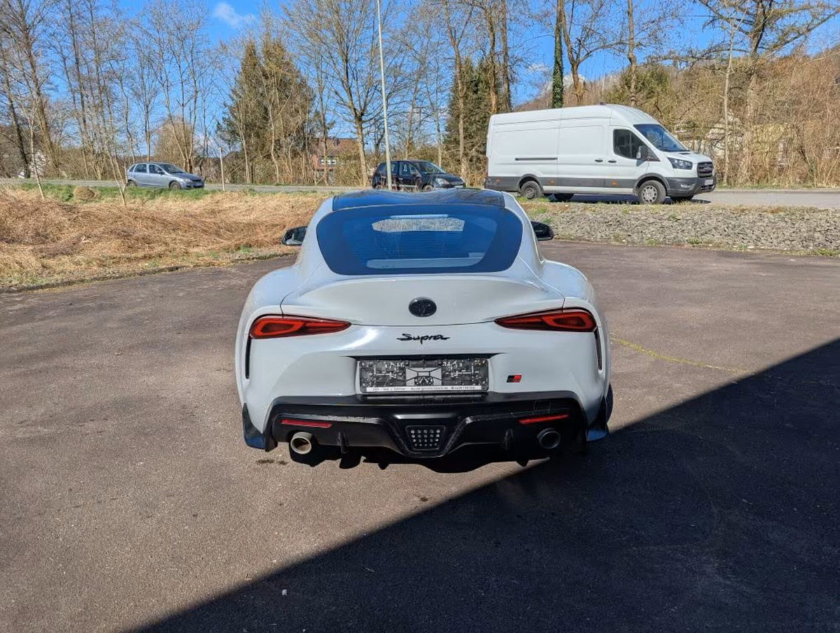 Toyota GR Supra Supra 2.0B A SZ-R (3)