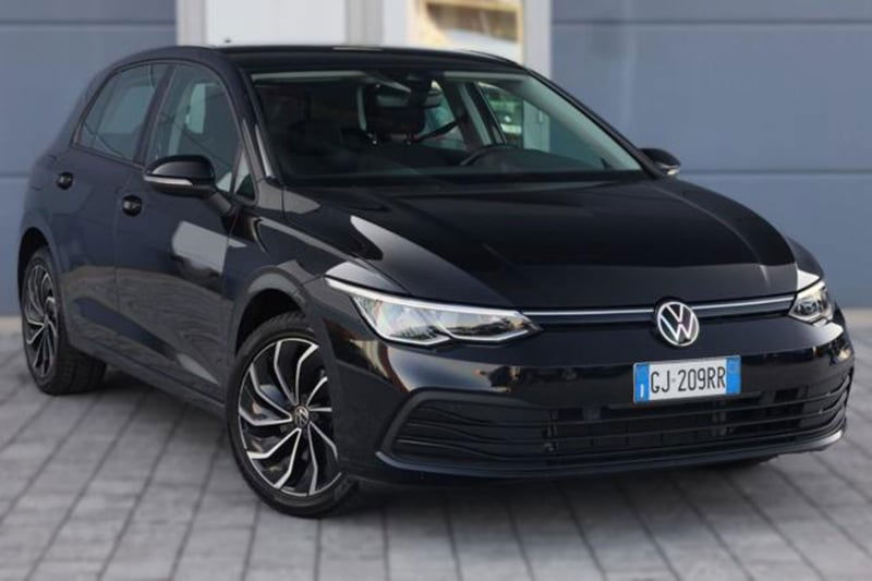 Volkswagen Golf Variant 1.0 eTSI EVO DSG Life