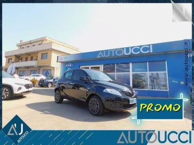 Lancia Ypsilon 1.0 FireFly 5 porte S&S Hybrid Gold Plus usata