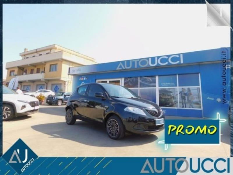 Lancia Ypsilon 1.0 FireFly 5 porte S&S Hybrid Gold Plus
