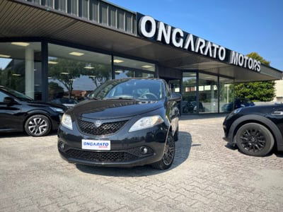 Lancia Ypsilon 1.0 FireFly 5 porte S&S Hybrid Ecochic Gold usata