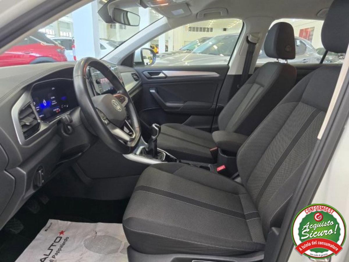 Volkswagen T-Roc 1.0 TSI Life (20)