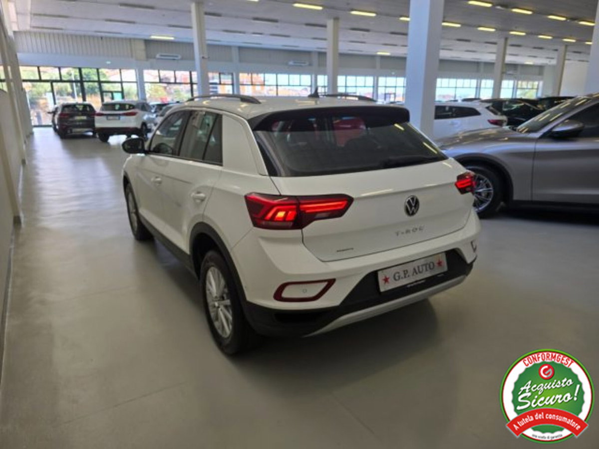 Volkswagen T-Roc 1.0 TSI Life (4)