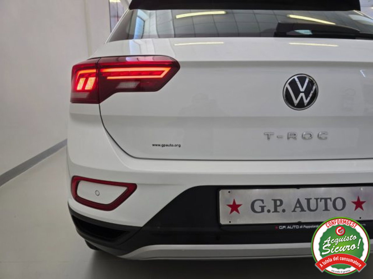 Volkswagen T-Roc 1.0 TSI Life (7)