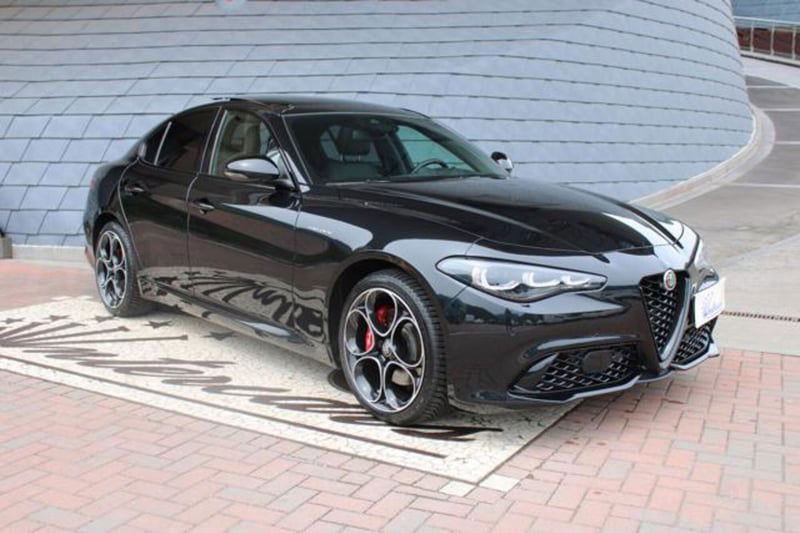 Alfa Romeo Giulia 2.0 Turbo 280 CV AT8 AWD Q4 Veloce Ti
