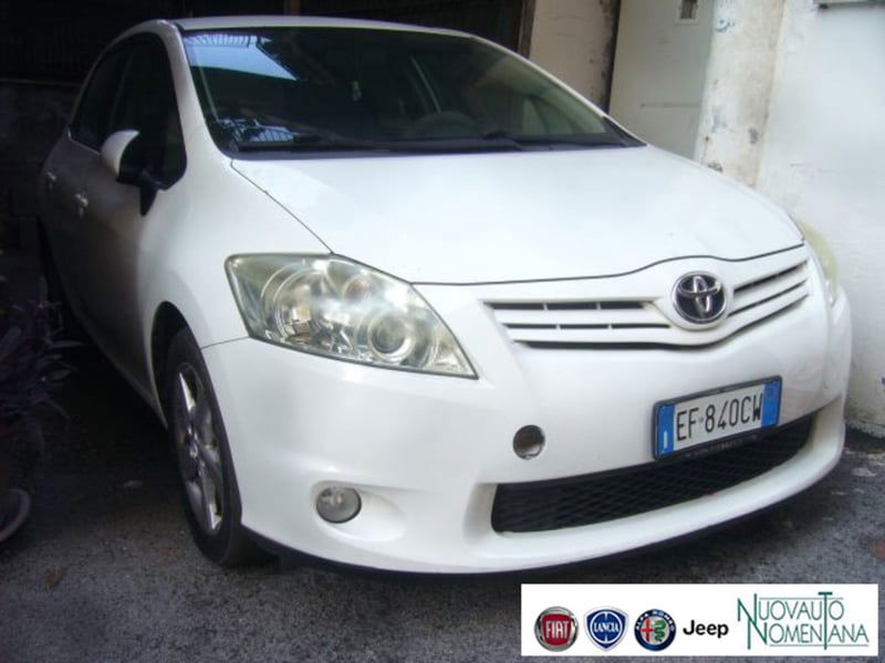 Toyota Auris 2.0 D-4D DPF 3 porte Sol