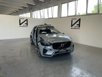 Volvo XC60 T6 Recharge AWD Plug-in Hybrid aut. Plus Dark usata