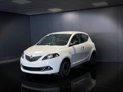 Lancia Ypsilon 1.0 FireFly 5 porte S&S Hybrid Gold Plus usata