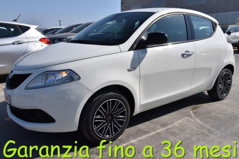 Lancia Ypsilon 1.2 69 CV 5 porte Gold