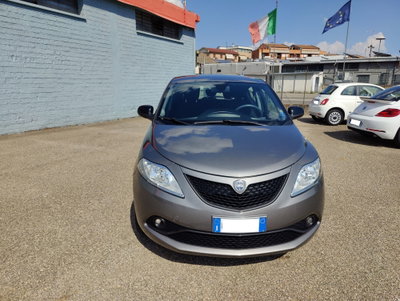 Lancia Ypsilon 1.0 FireFly 5 porte S&S Hybrid Ecochic Gold (2)
