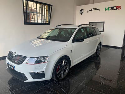 Skoda Octavia Station Wagon 2.0 TDI CR 4x4 DSG Wagon RS usata