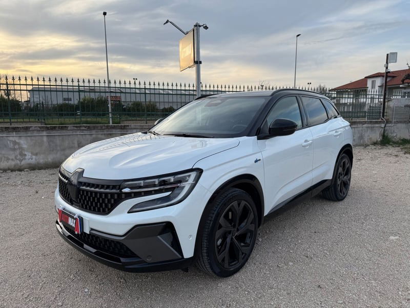 Renault Austral 1.2 full hybrid Techno Esprit Alpine 200cv auto