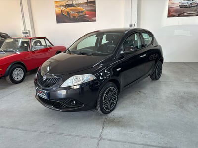 Lancia Ypsilon 1.0 FireFly 5 porte S&S Hybrid Ecochic Gold usata