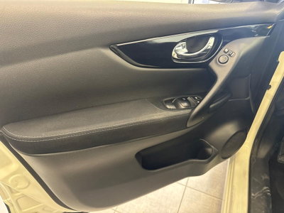 Nissan Qashqai 1.6 dCi 2WD Business (19)