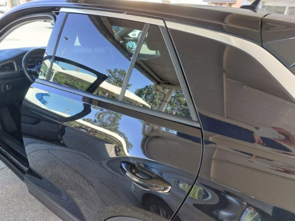 Volkswagen T-Roc 2.0 TDI SCR Business BlueMotion Technology (11)