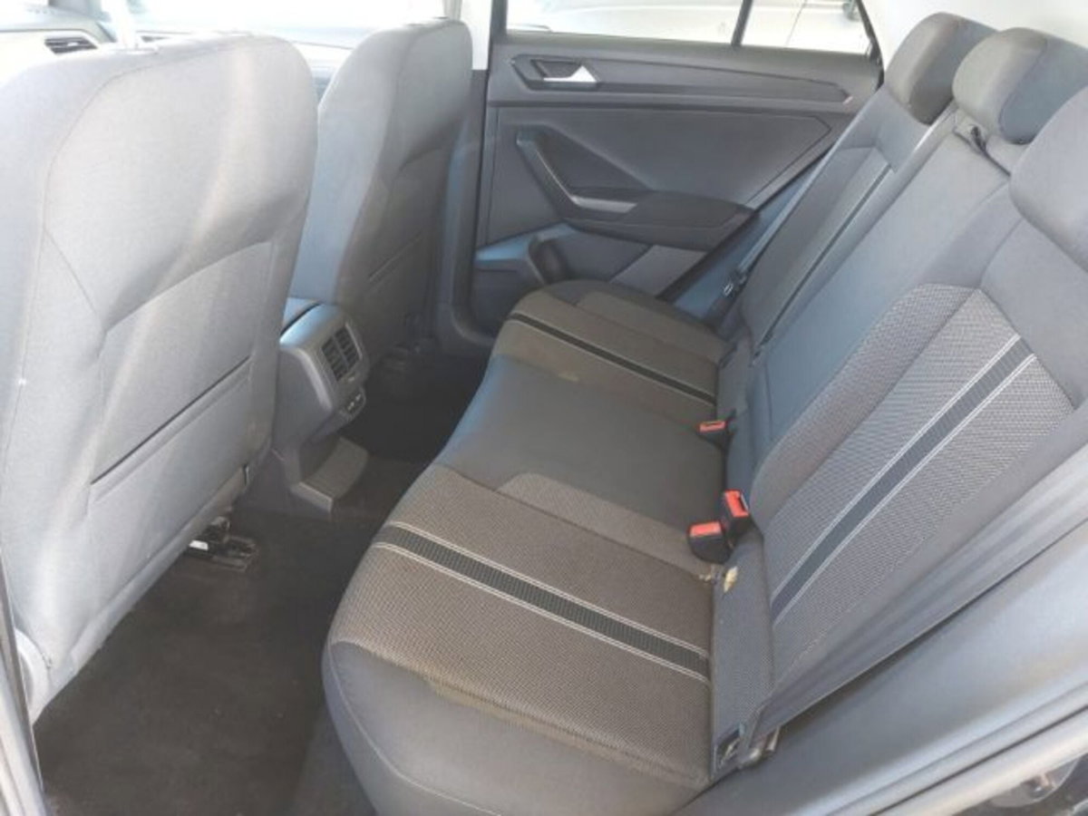 Volkswagen T-Roc 2.0 TDI SCR Business BlueMotion Technology (13)