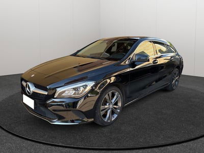 Mercedes-Benz CLA Shooting Brake 220 d Automatic Sport