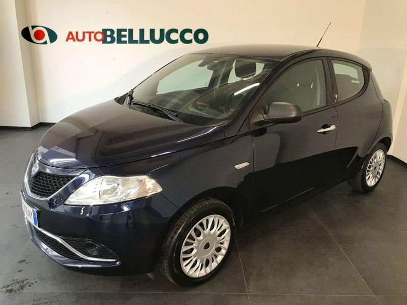 Lancia Ypsilon 1.2 69 CV 5 porte Gold