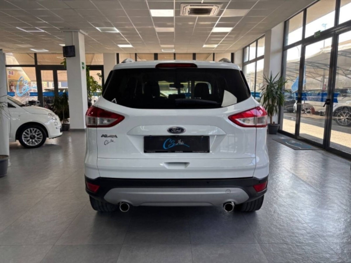 Ford Kuga 2.0 TDCI 120 CV S&S 2WD Titanium (7)