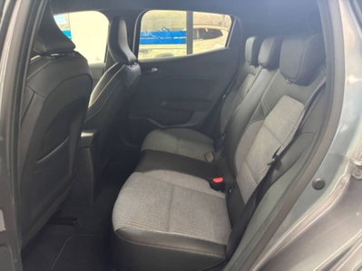 Renault Clio 1.0 tce Techno 90cv (10)
