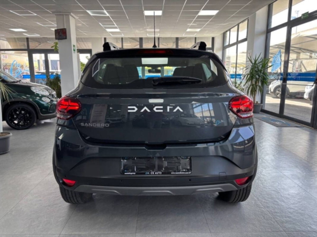 Dacia Sandero Stepway 1.0 TCe 100 CV ECO-G Comfort (5)