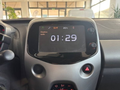 Toyota Aygo 1.0 12V VVT-i 5 porte (10)