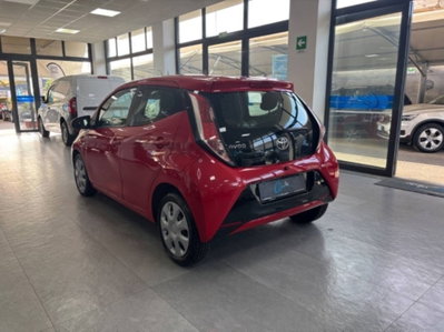 Toyota Aygo 1.0 12V VVT-i 5 porte (4)