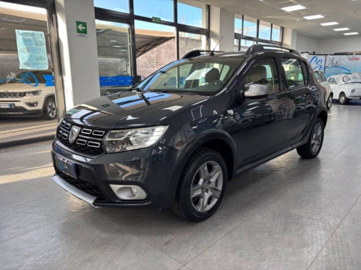 Dacia Sandero Stepway 1.5 Blue dCi 95 CV Techroad (2)