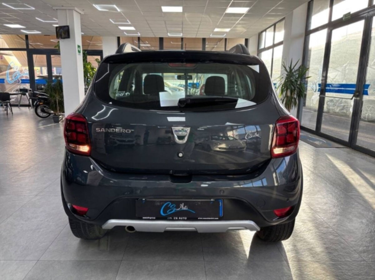 Dacia Sandero Stepway 1.5 Blue dCi 95 CV Techroad (4)