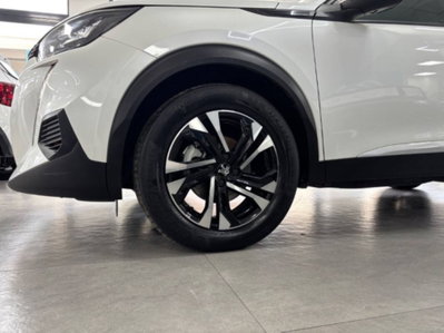 Peugeot 2008 PureTech 100 S&S Allure Pack (10)