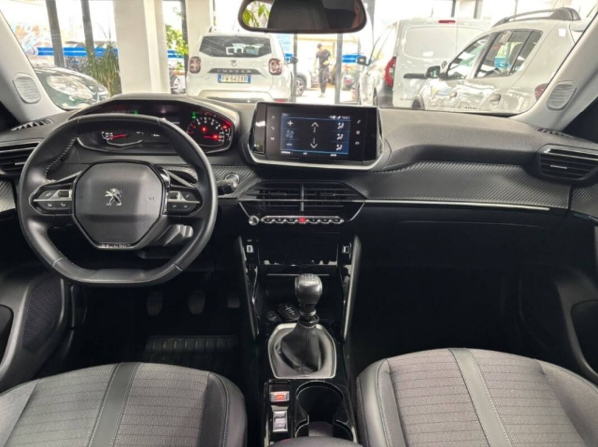 Peugeot 2008 PureTech 100 S&S Allure Pack (16)