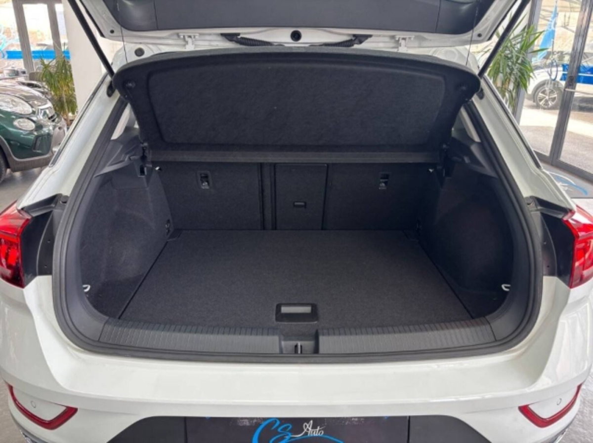 Volkswagen T-Roc 2.0 tdi Style 115cv (12)