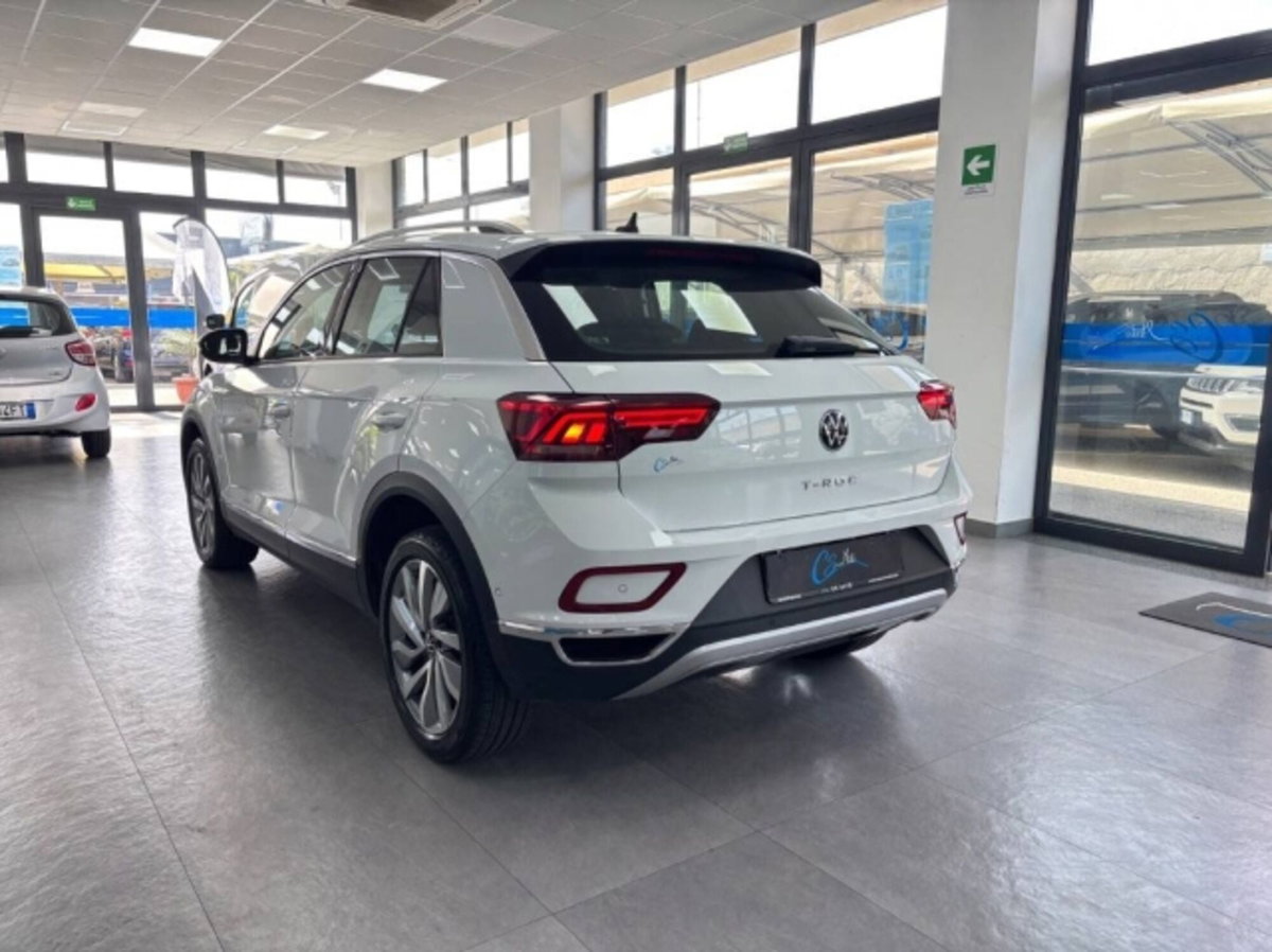 Volkswagen T-Roc 2.0 tdi Style 115cv (5)