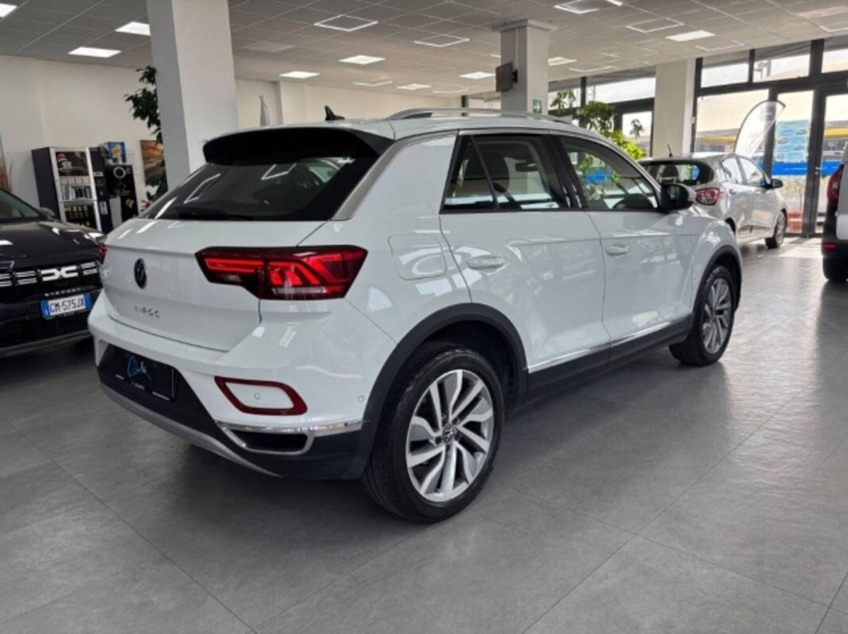 Volkswagen T-Roc 2.0 tdi Style 115cv (7)
