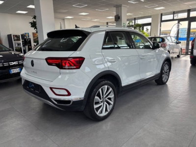 Volkswagen T-Roc 2.0 tdi Style 115cv (7)