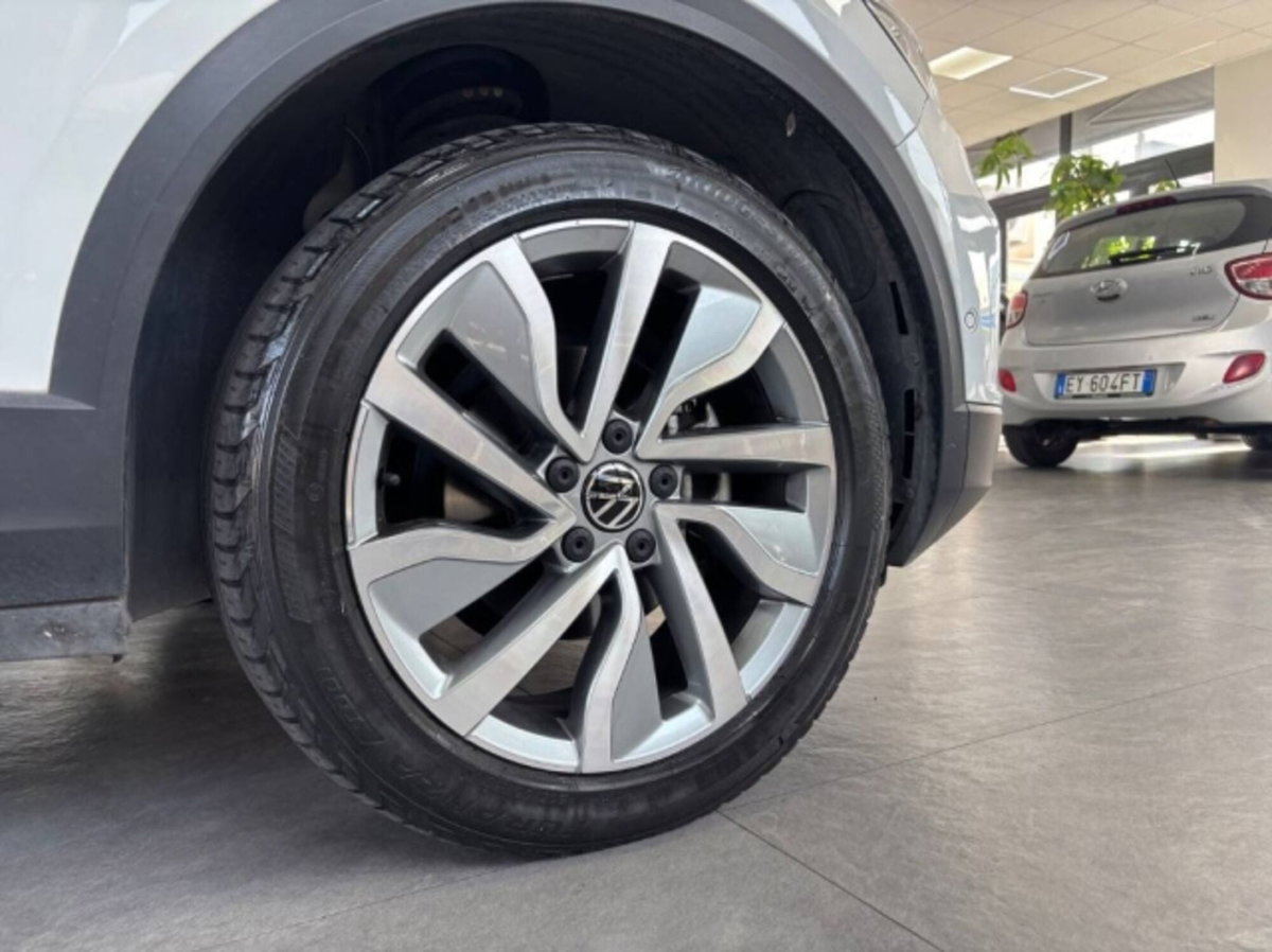 Volkswagen T-Roc 2.0 tdi Style 115cv (9)