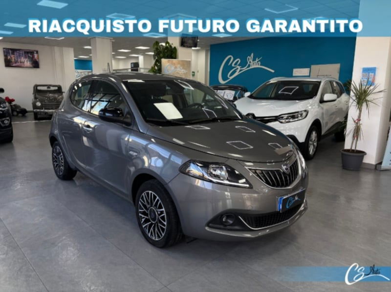 Lancia Ypsilon 1.0 FireFly 5 porte S&S Hybrid Silver Plus