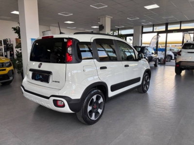 Fiat Panda 1.0 FireFly S&S Hybrid City Cross (6)