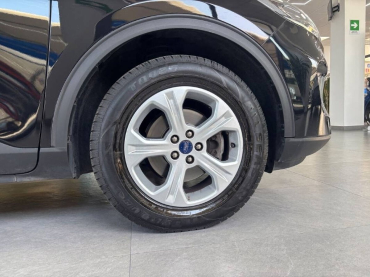 Ford Kuga 2.0 EcoBlue Hybrid 150 CV 2WD (8)